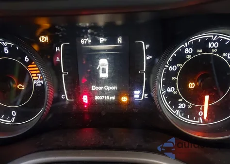 2016 Jeep Cherokee Latitude из США, поврежденный, VIN 1C4PJMCB8GW187690